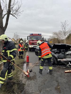 Verkehrsunfall mit Personenschaden - OV B2 Buchholz Beelitz